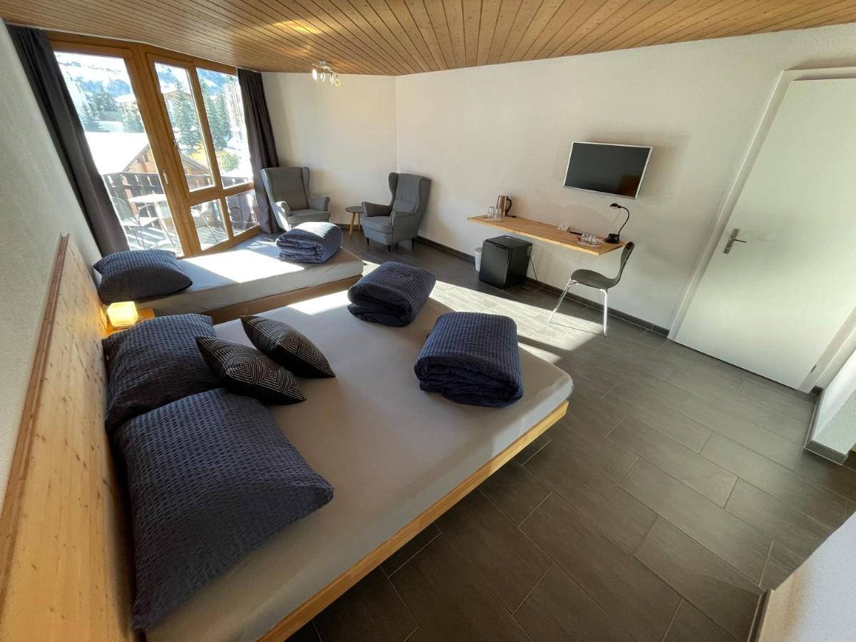 Catrina Hotel Disentis Bagian luar foto