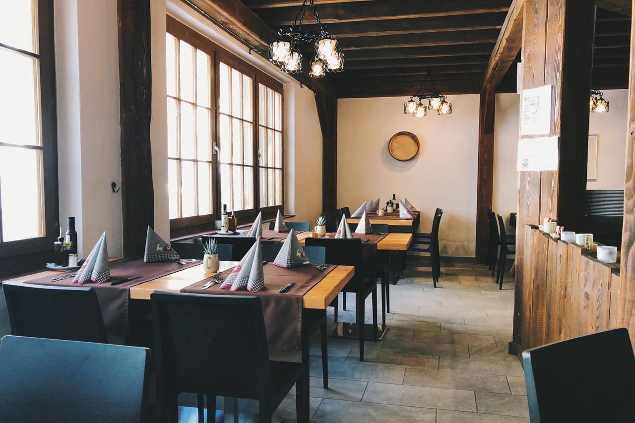 Catrina Hotel Disentis Bagian luar foto