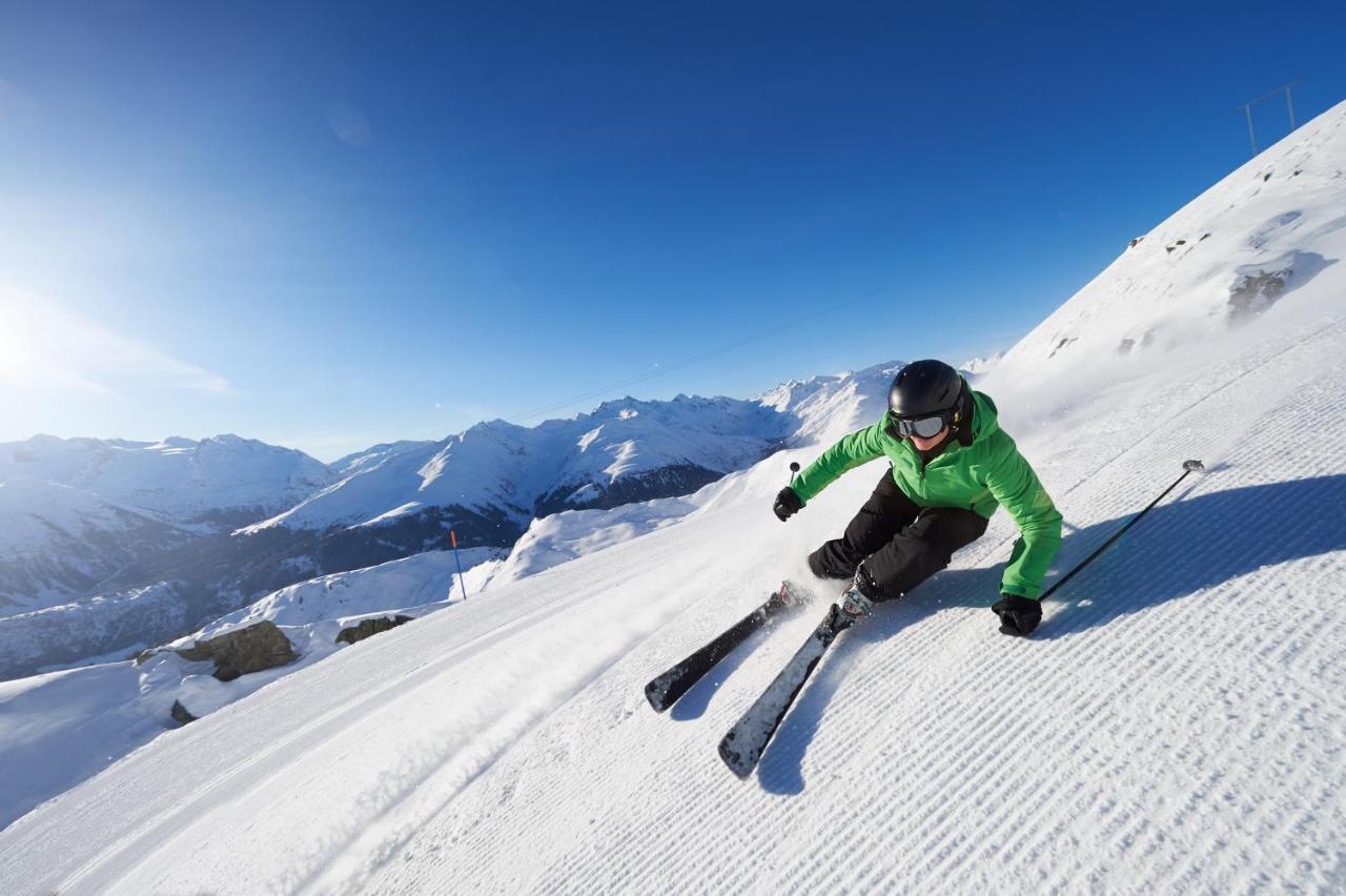 Catrina Hotel Disentis Bagian luar foto