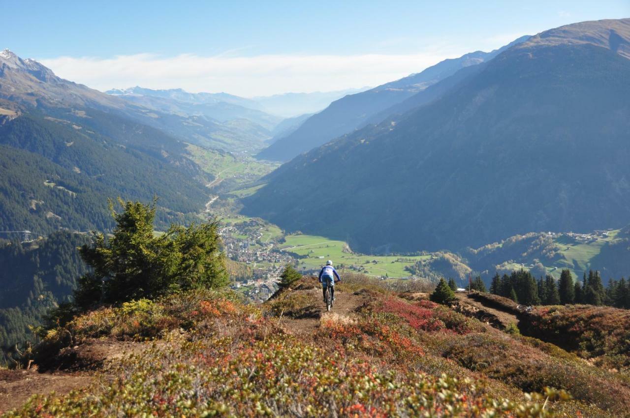 Catrina Hotel Disentis Bagian luar foto